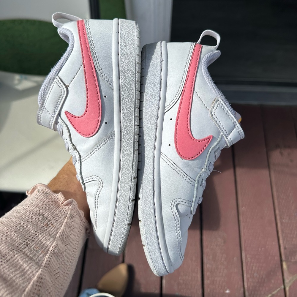 Nike court borough low 2